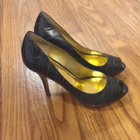 Guess Shoes - Guess Heels